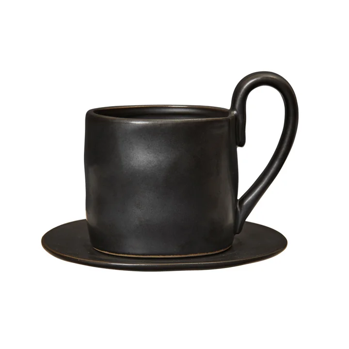 Ferm Living - Flow Tasse mit Untertasse, schwarz