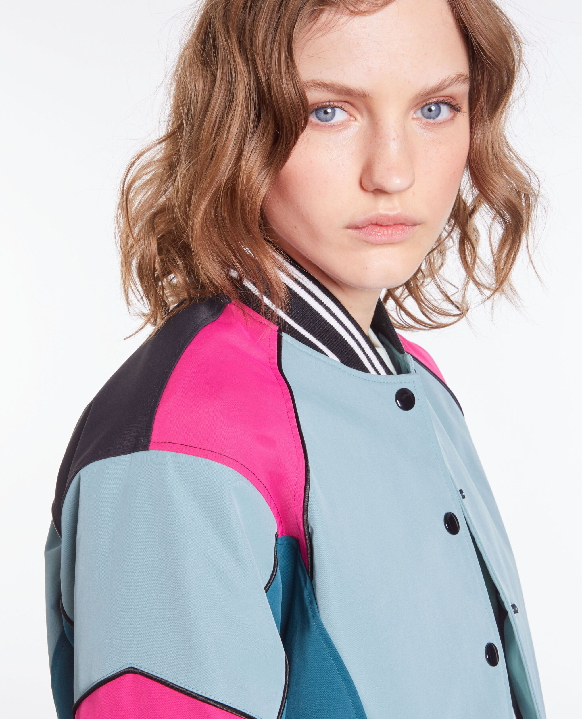 Blouson court avec patchwork multicouleur