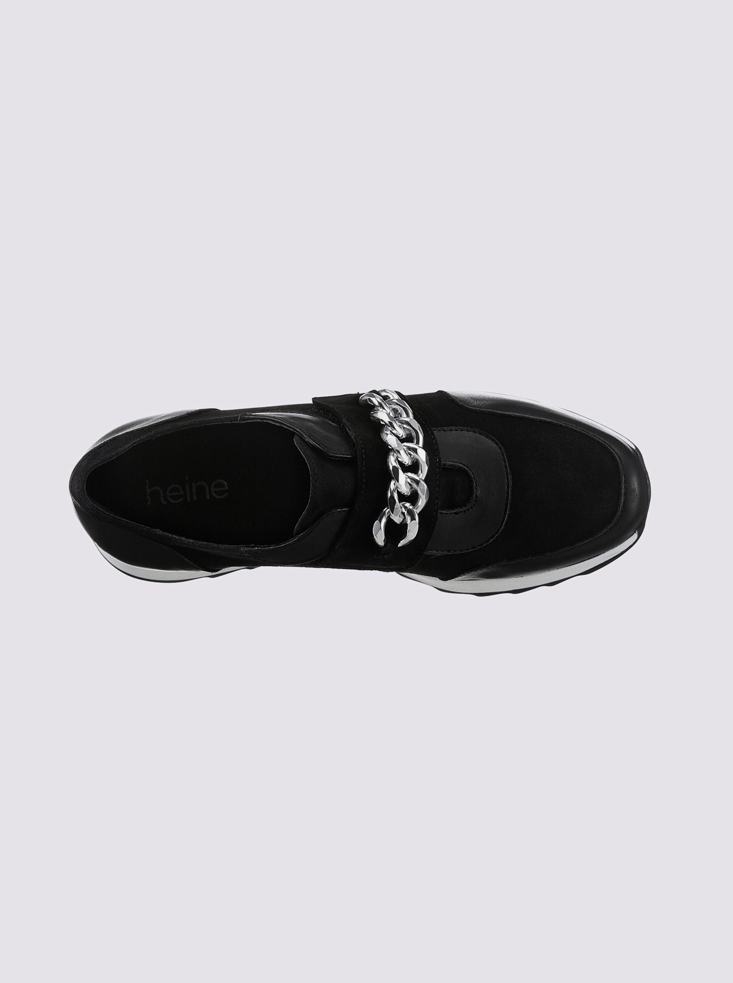 Sneaker