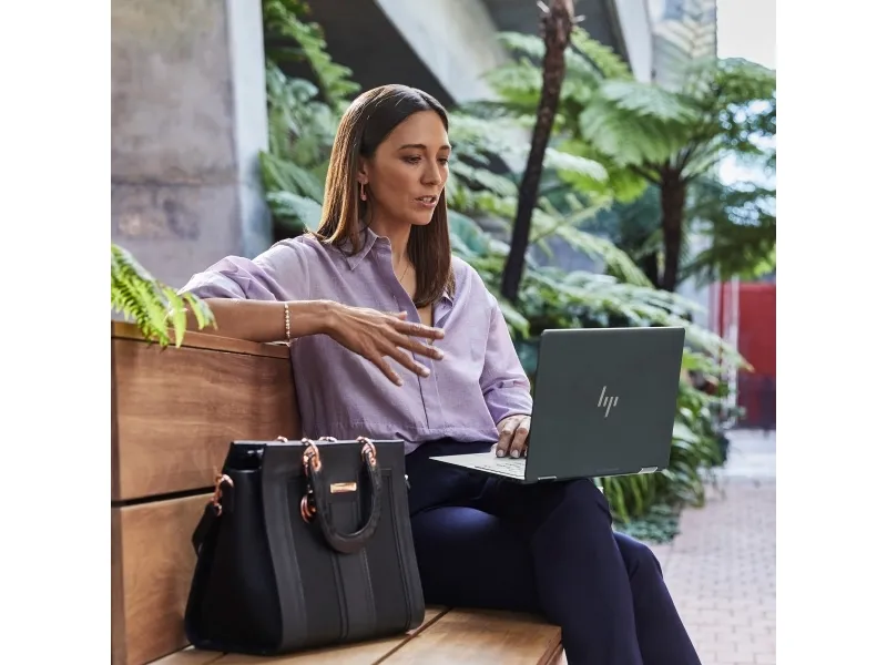 HP Elite Dragonfly Chromebook - Flipdesign - Intel Core i7 - 1265U / op til 4.8 GHz - vPro Enterprise - Chrome OS - Intel Iris Xe Graphics - 32 GB RAM - 512 GB SSD NVMe, HP Value - 13.5