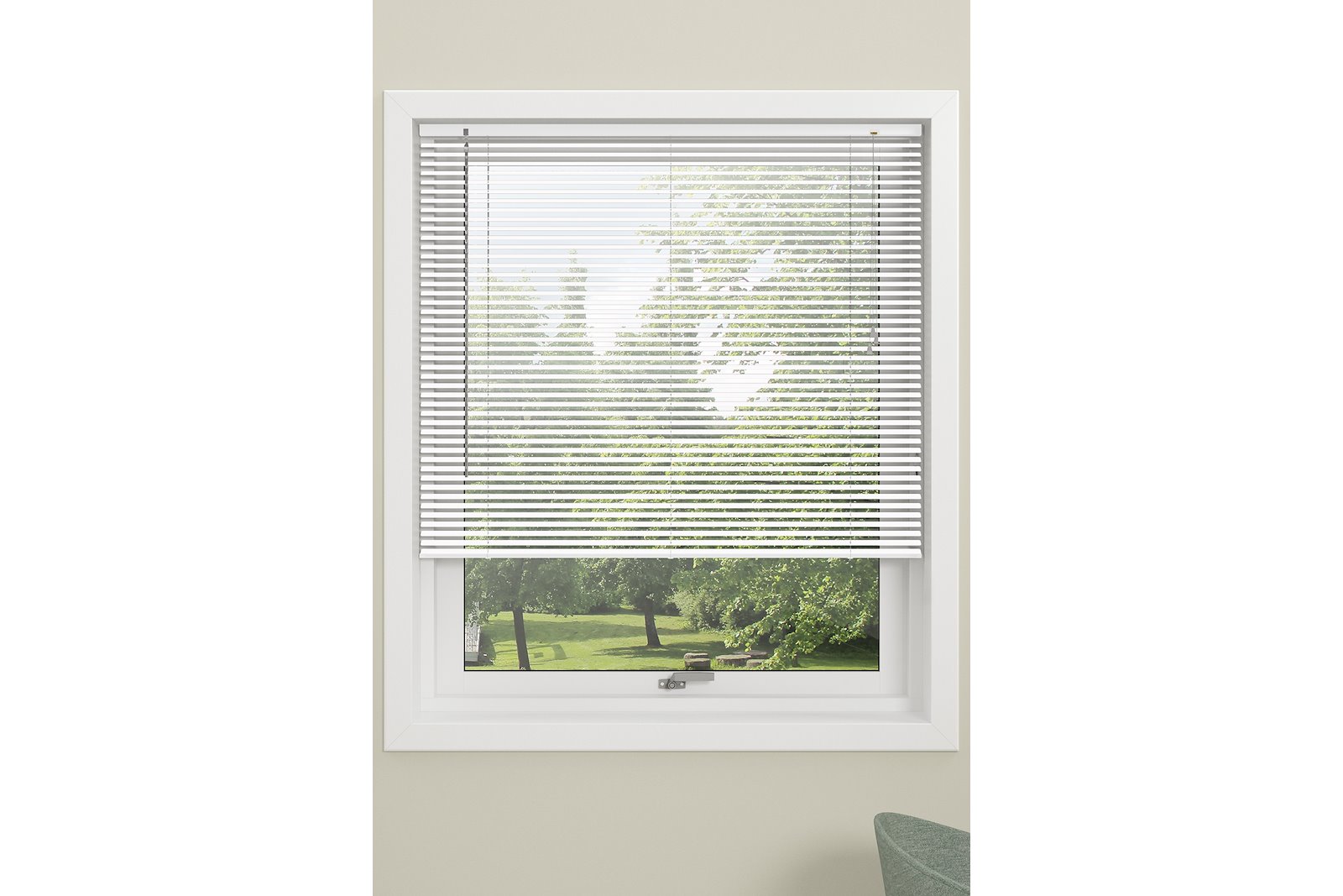 Twist persienne 80x160 cm. Hvite 25 mm alu.spiler.