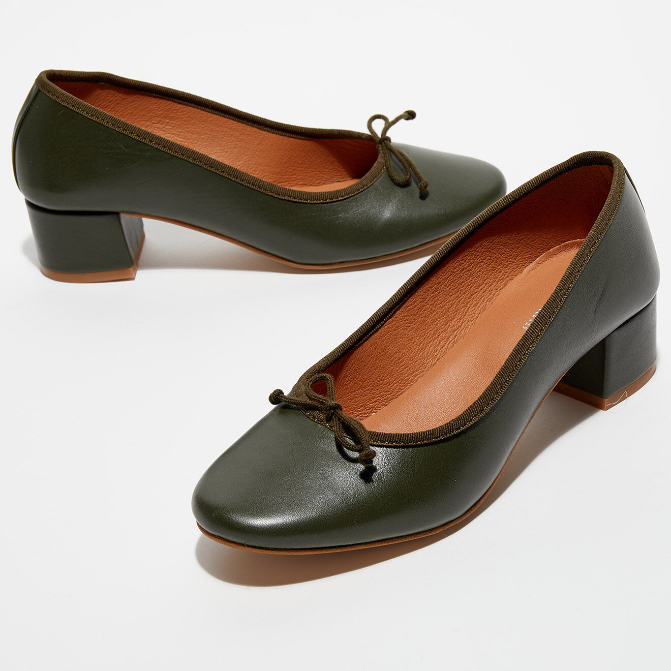 Quartier Latin Ballerines trotters en Cuir Diane vert kaki - Talon 4 cm