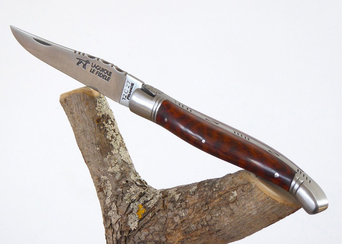 Couteau Laguiole bombé avec un manche en Amourette et mitres inox