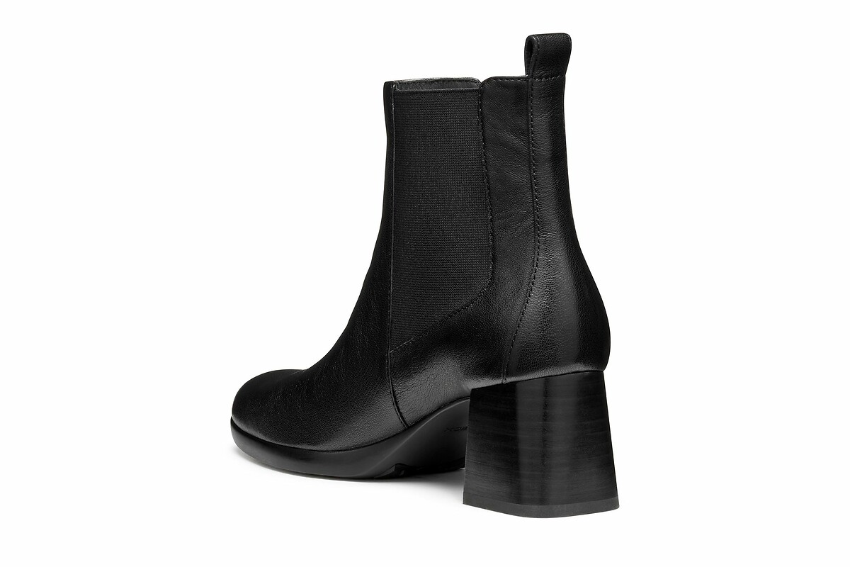 GEOX<br>Botas de cano curto com salto Walk Pleasure 55