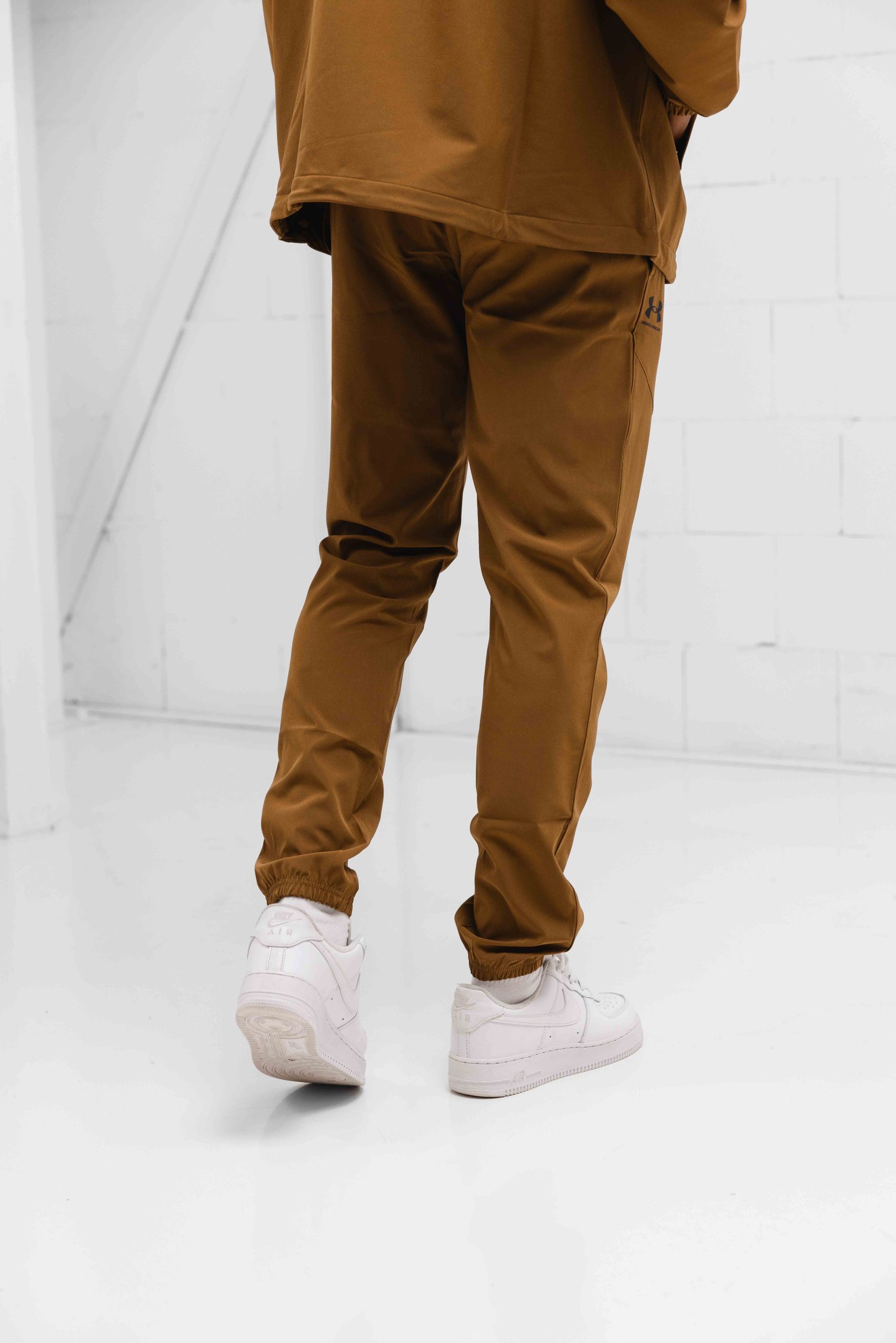 Under Armour Vibe Woven Trainingsbroek Heren Bruin