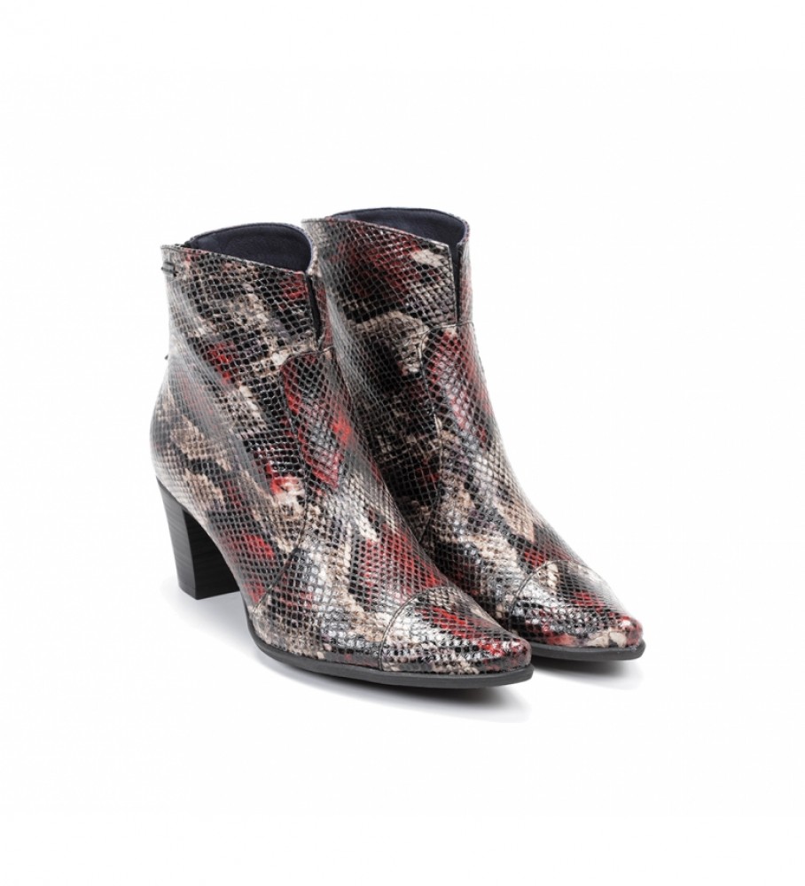 Botas de cano curto Dorking by Fluchos D6034 em couro vermelho com estampa animal - Altura do salto: 6 cm -