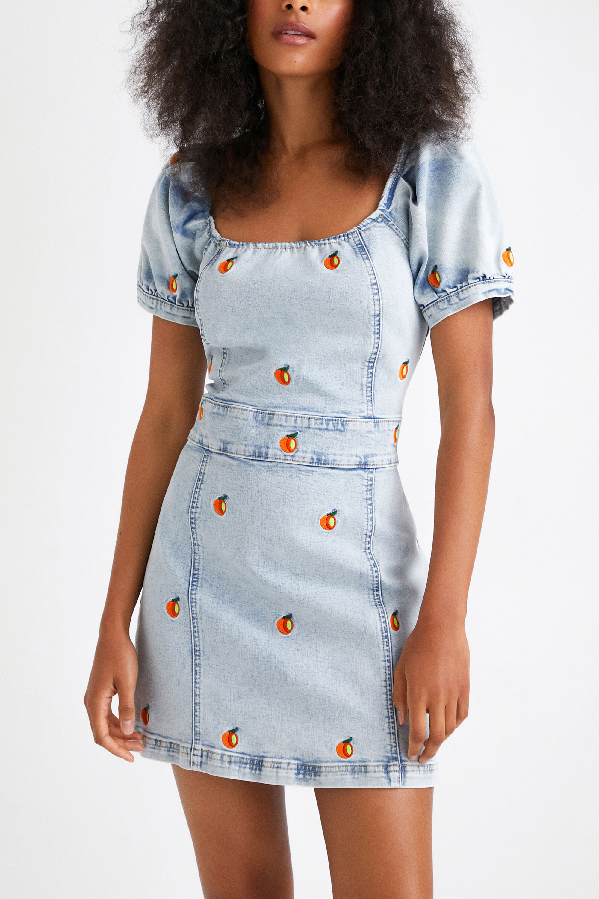 Robe courte ajustée en denim