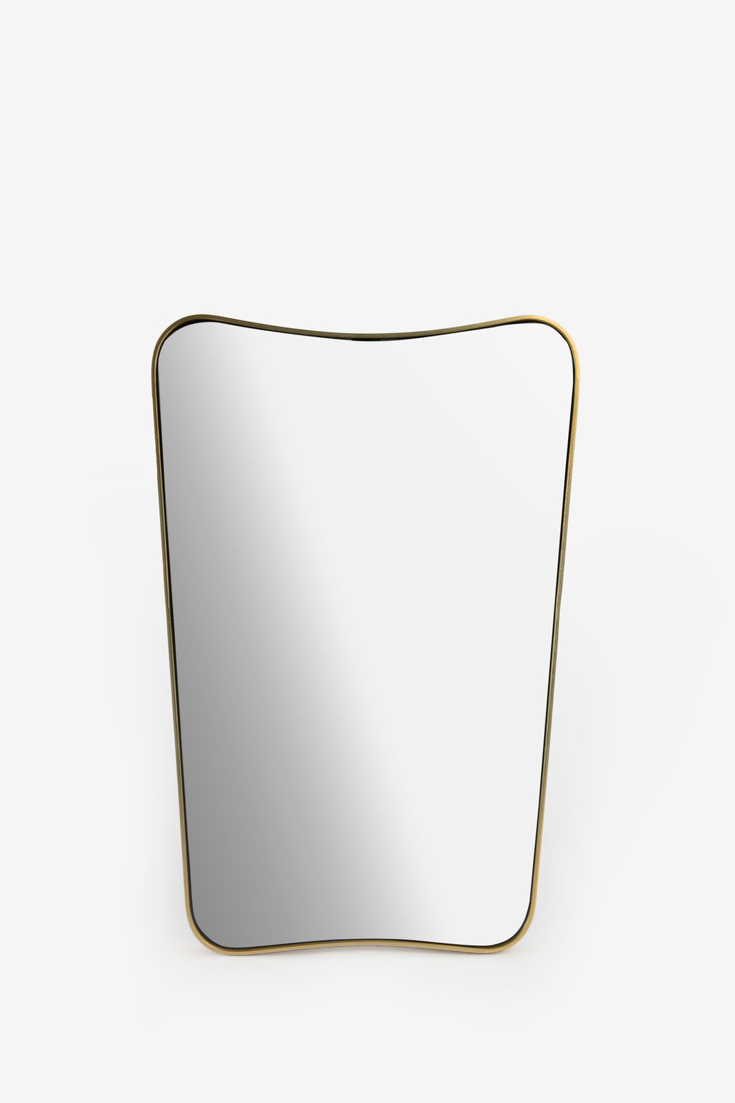 Kleine goudkleurige hangspiegel met brass omlijsting
