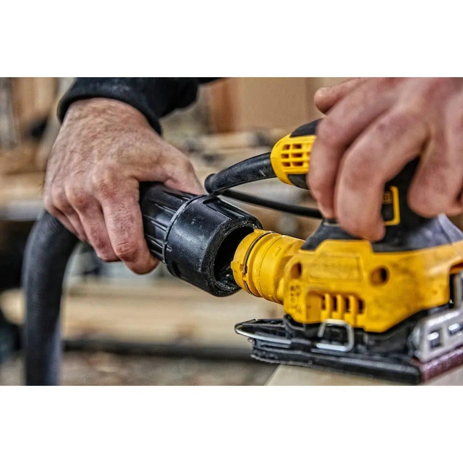 DeWALT DWE6411 Vlakschuurmachine 1/4 Vel 230w