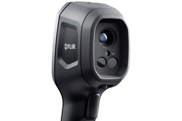 FLIR TG297 - Termisk og visuelt lyskamerakombo - kompakt - 0.0192 MP - flash 4 GB - Bluetooth