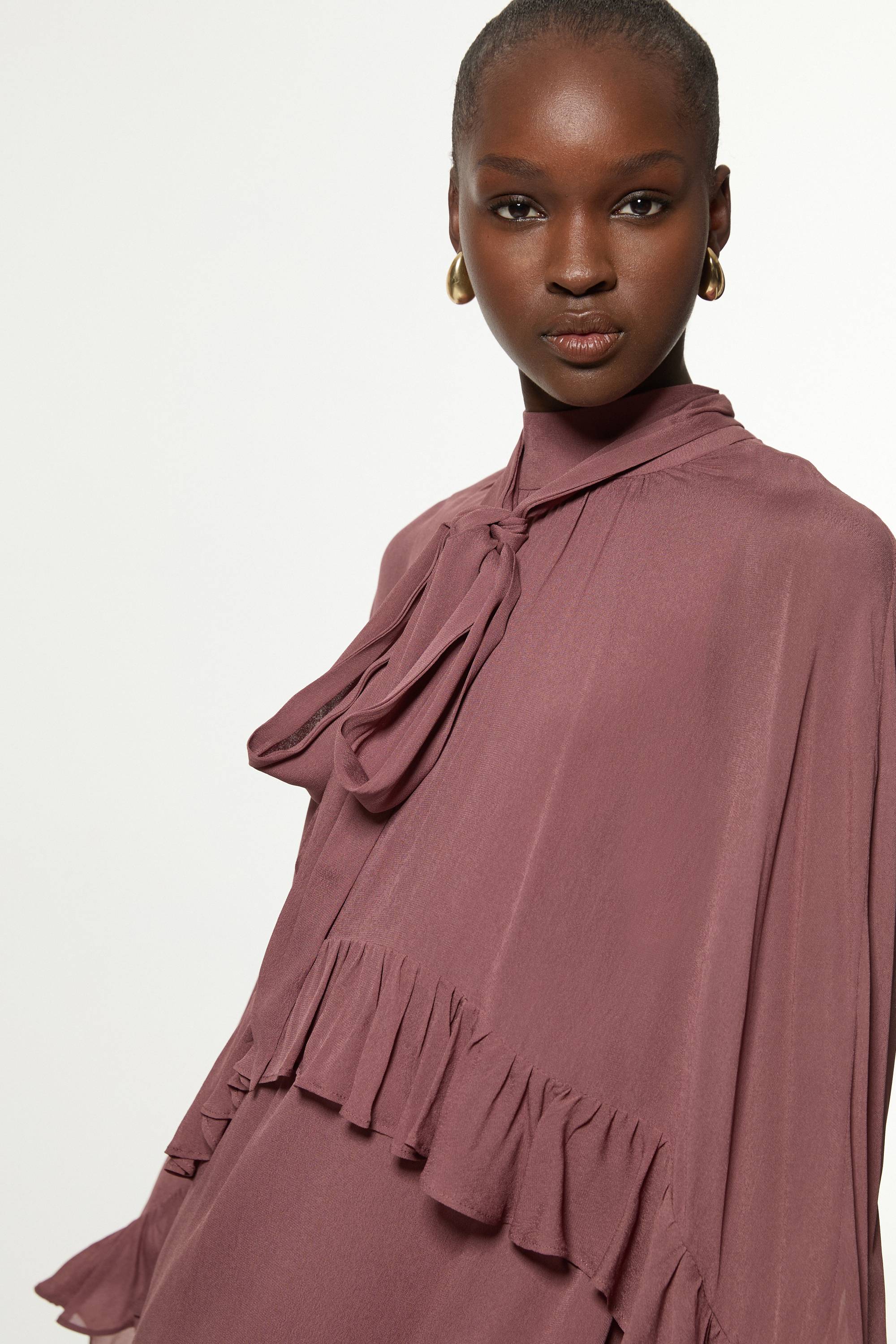 KarenMillen Robe Mini En Georgette De Viscose Tissée Avec Cape