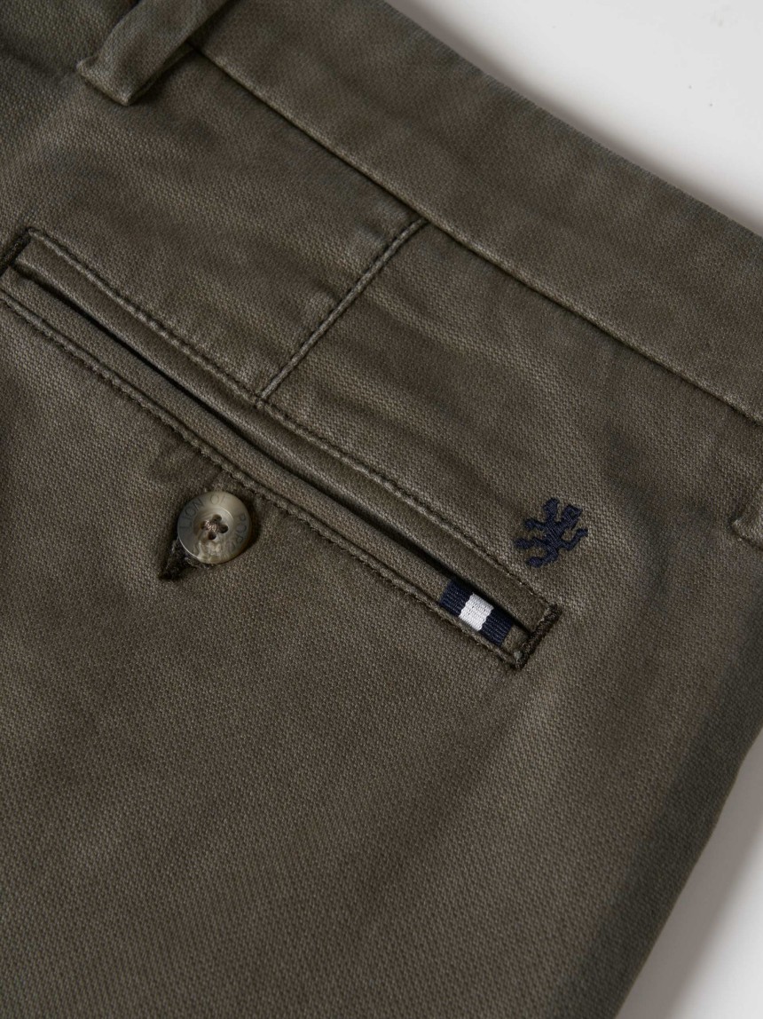 Calças chino regular fit