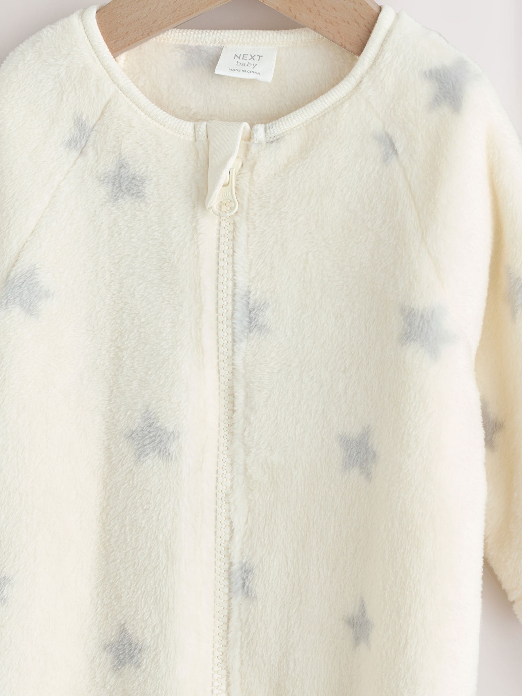Grijs met sterren - Fleece babypyjama