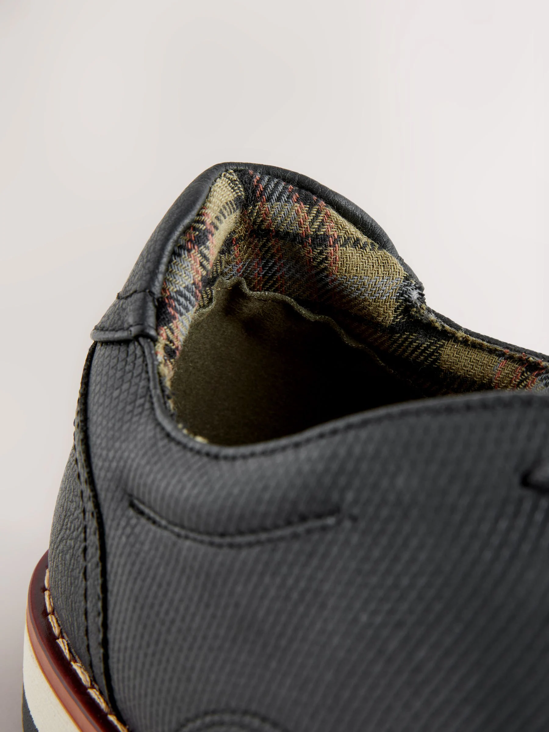 Zwart - Sportschoenen met sleehak