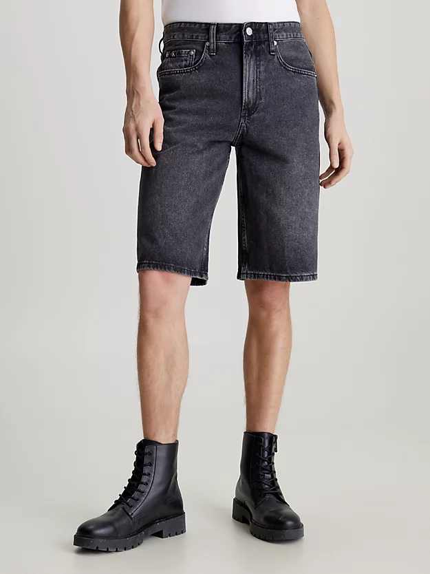 Shorts jeans folgados estilo anos 90