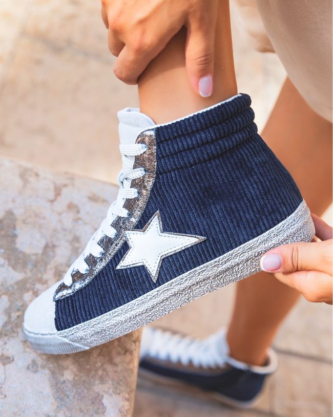 Basket femme montante bleue étoile - Cassis