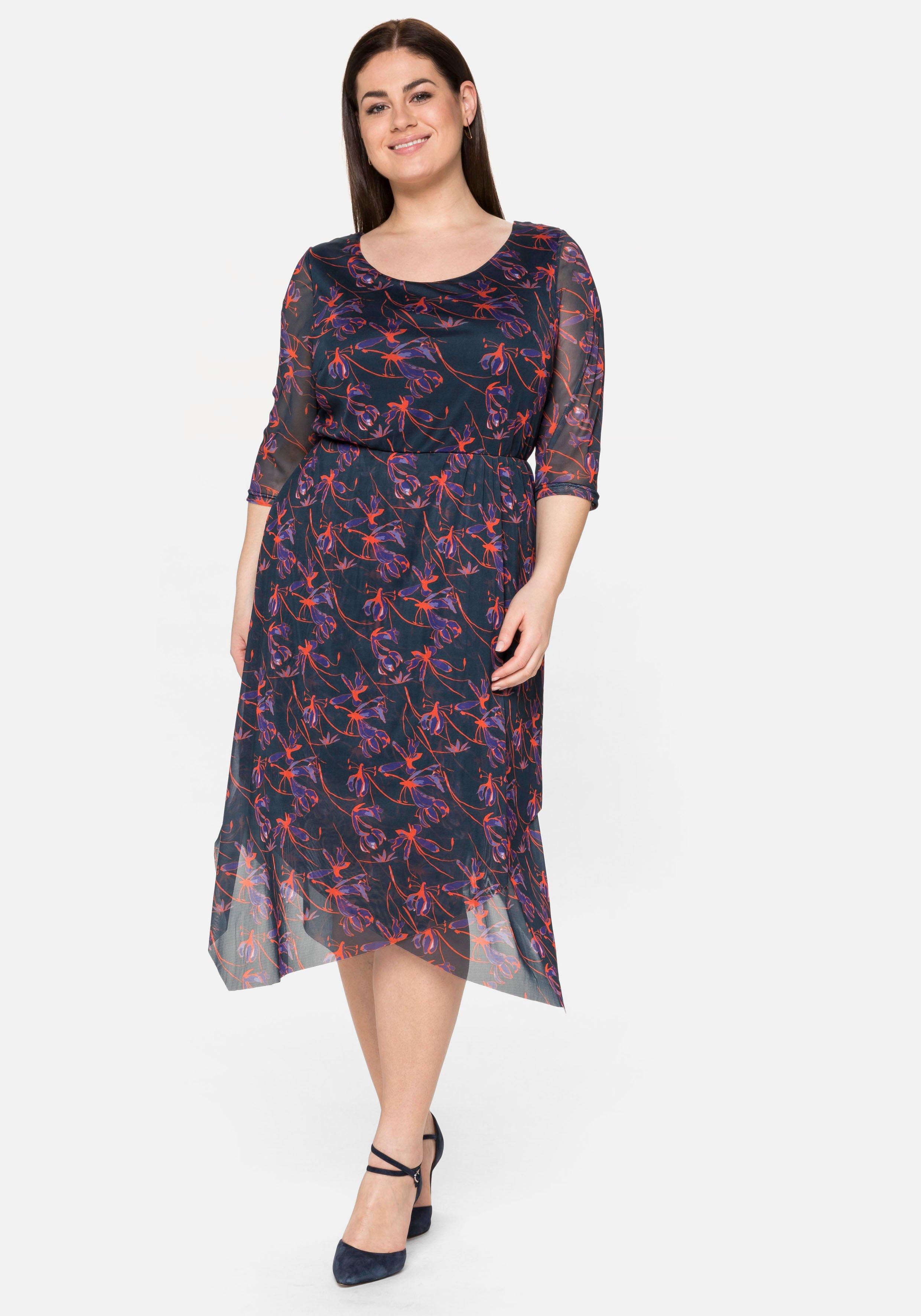 Cocktailkleid aus Mesh, mit Zipfelsaum