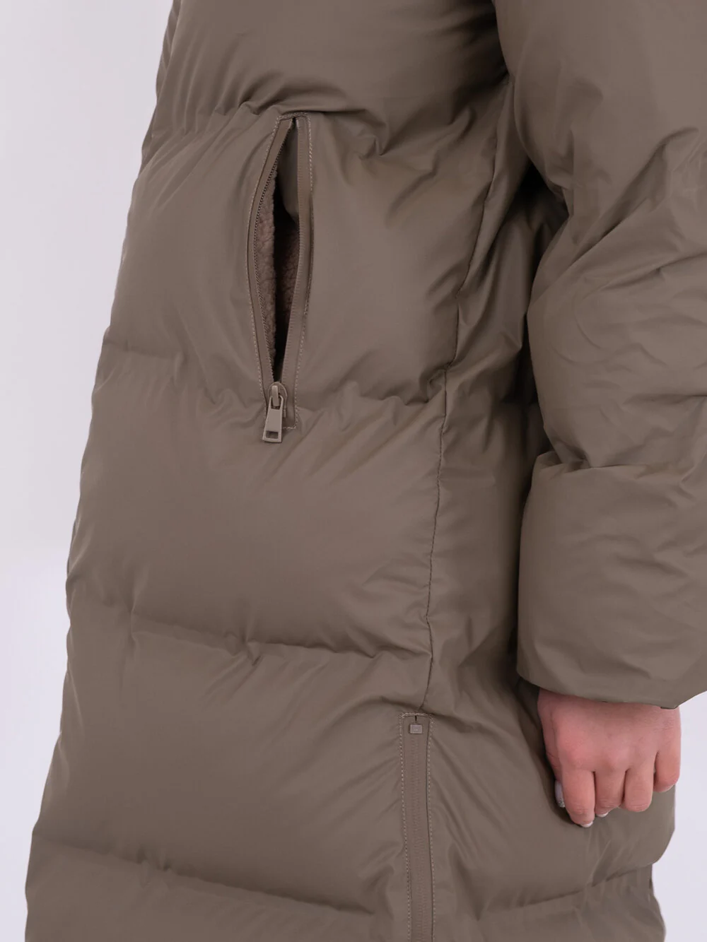 Neo Noir  Viviana Puffer - Dark Taupe