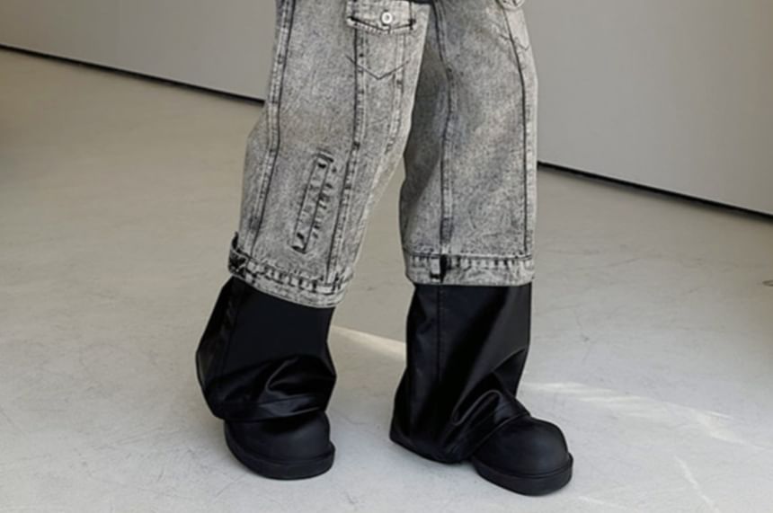 Freehop - Mid Rise Denim Pantalon met Wijde Pijpen en Imitatieleer