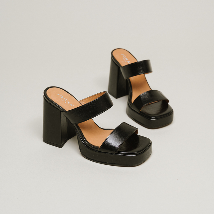 Mules à plateformes et brides  en cuir vieilli noir