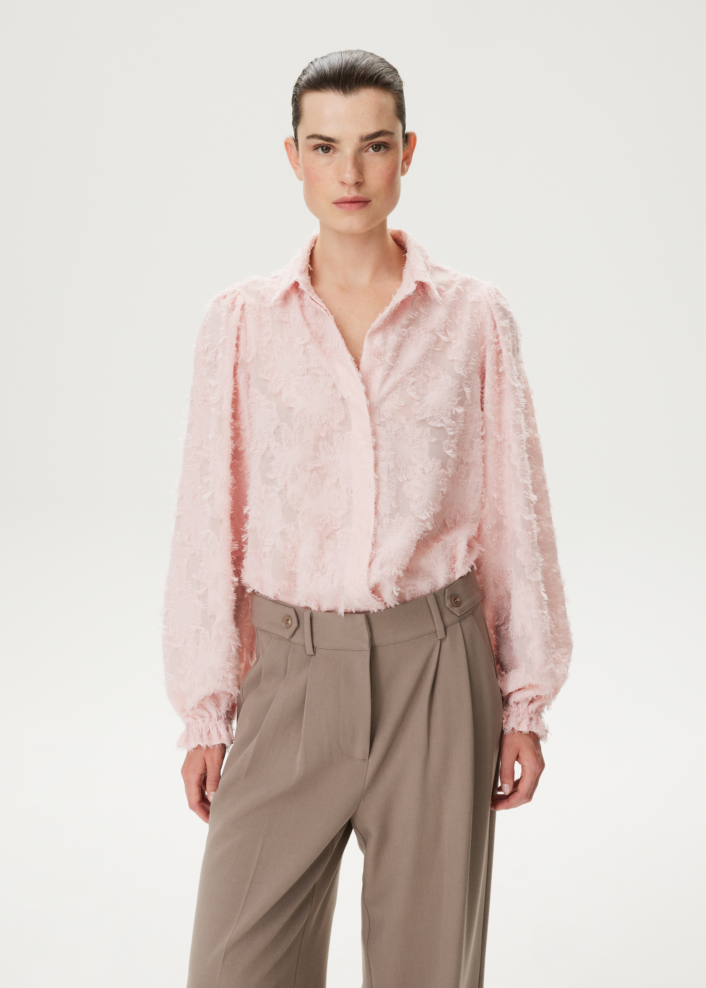 Blouse met bloemen franjes