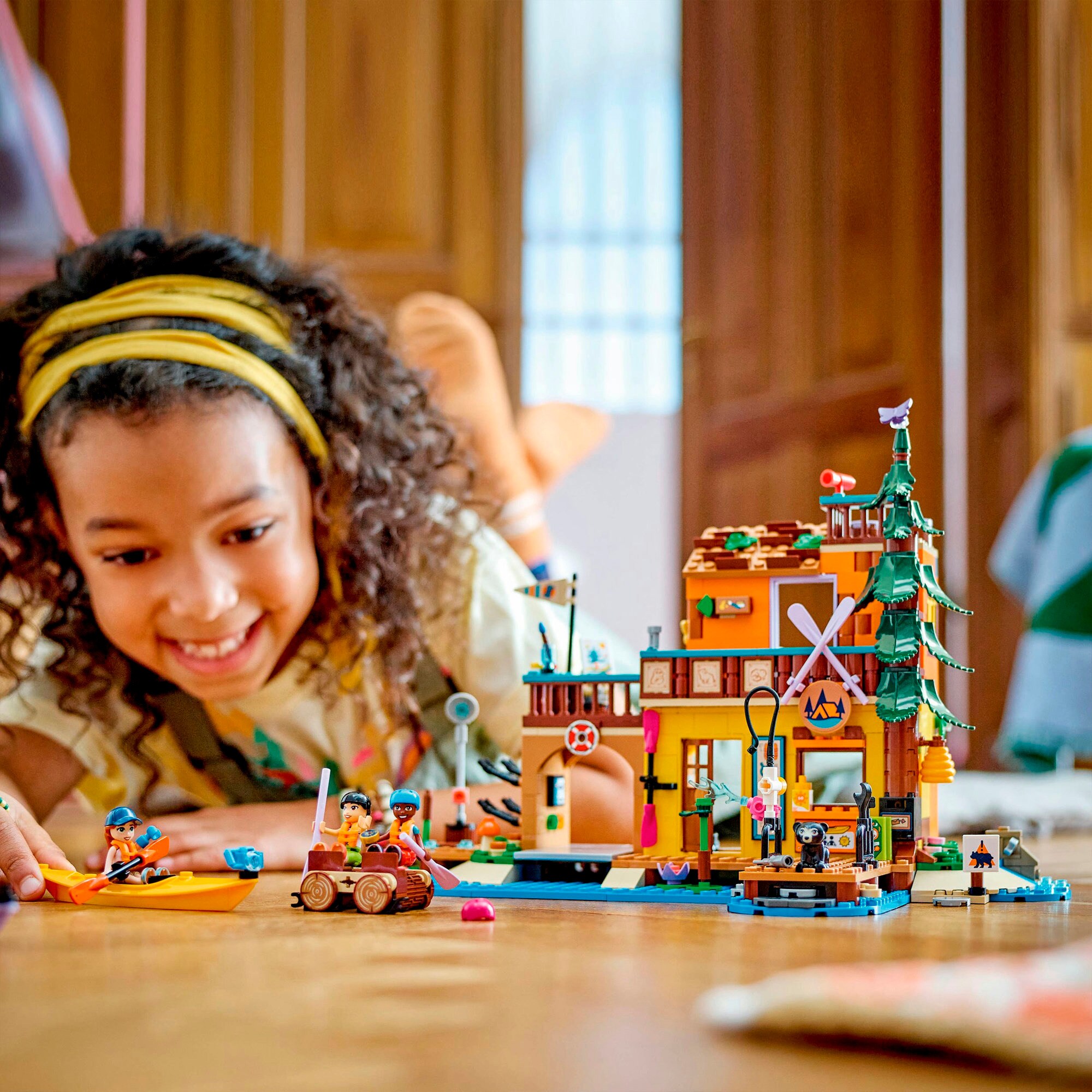 LEGO Konstruktionsspielzeug Friends Abenteuercamp mit Kayak