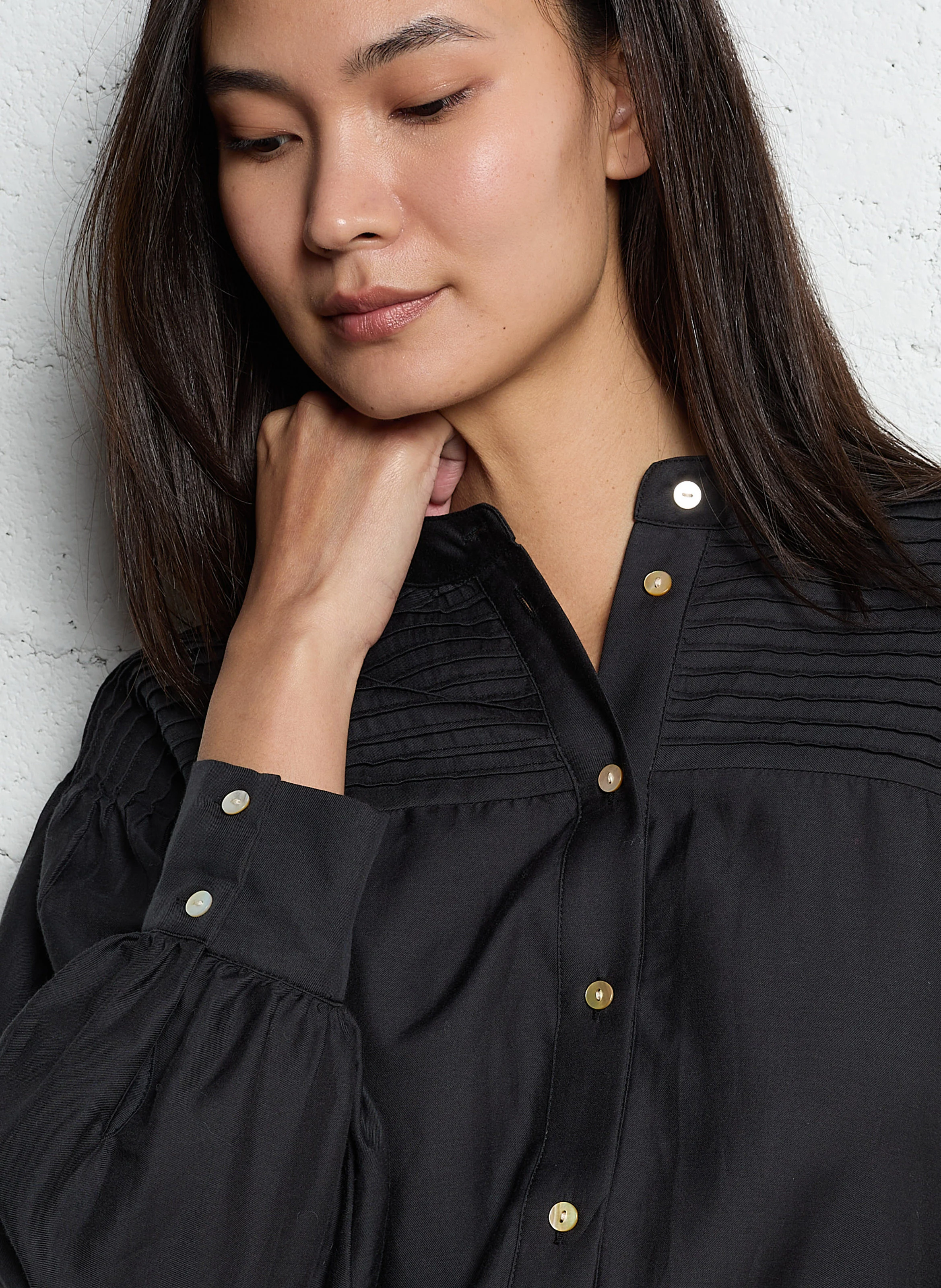 STUDETTA - Chemise col rond en coton mélangé | Noir