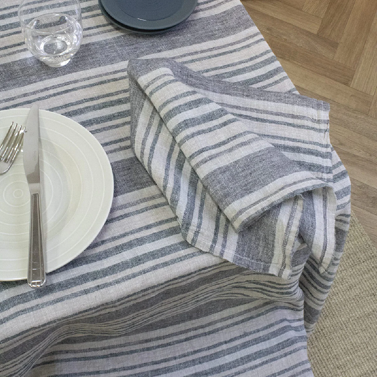 Nappe pur lin gris 155x155 Garnier Thiebaut