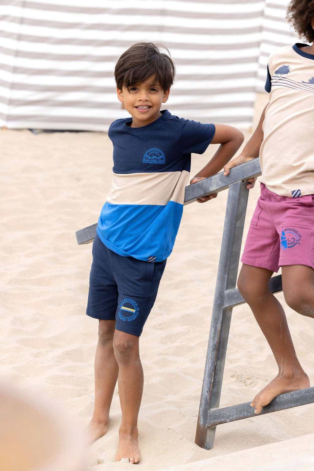 B.Nosy sweatshort met printopdruk donkerblauw