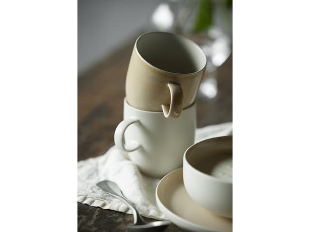 Studio Round North Krus 33 cl Matte white/Matte sand