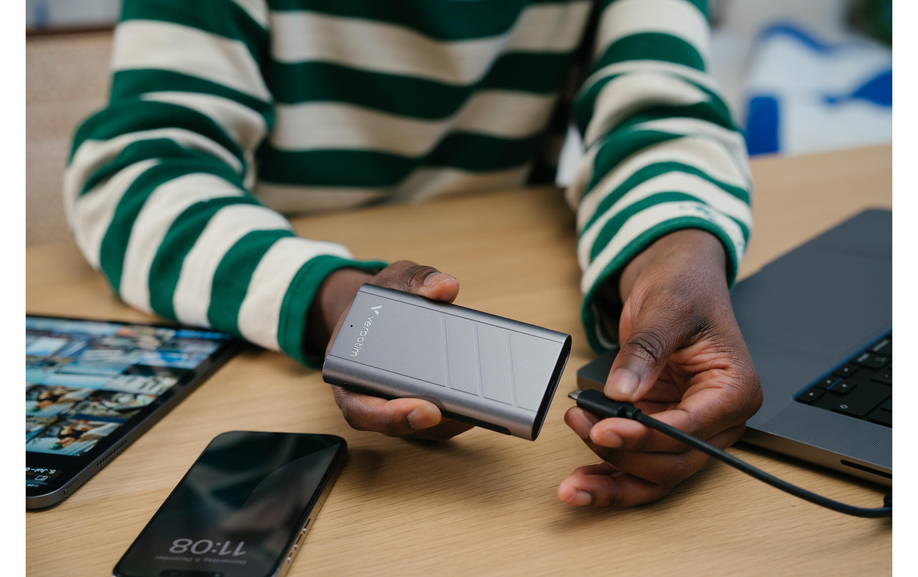 Externe SSD TurboMetal 1000 GB<br>Externe SSD mit hoher Geschwindigkeit und robustem Metalldesign