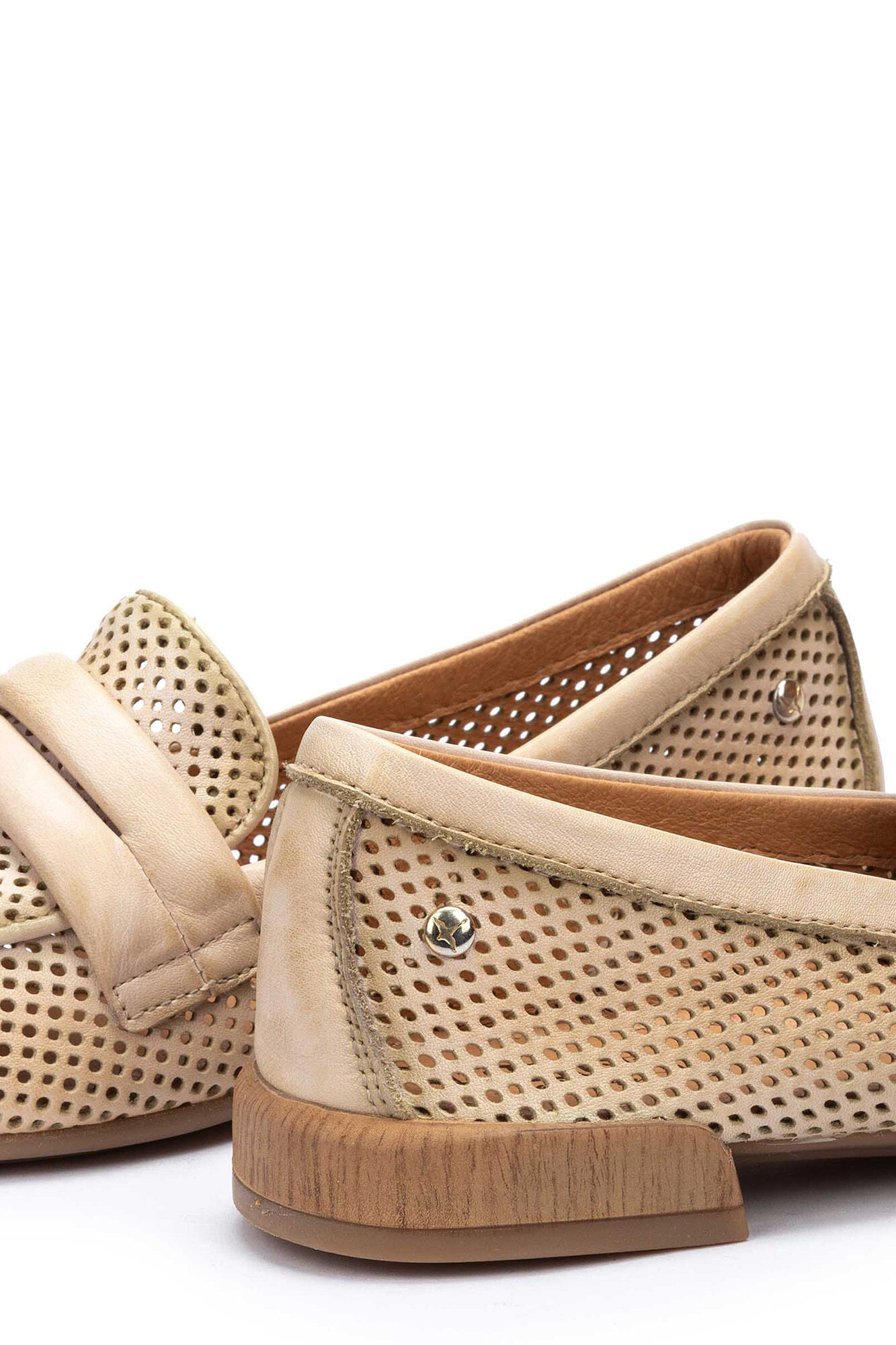Sapatos Almeria W9W-3523KR - Bege