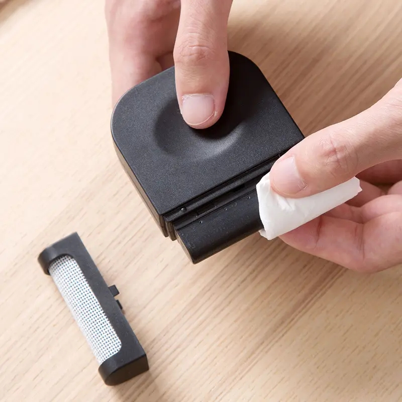 Mini Fussel Entferner Portabler Flusen Rasierer / Kamm für Wolle / Kaschmir / Haare