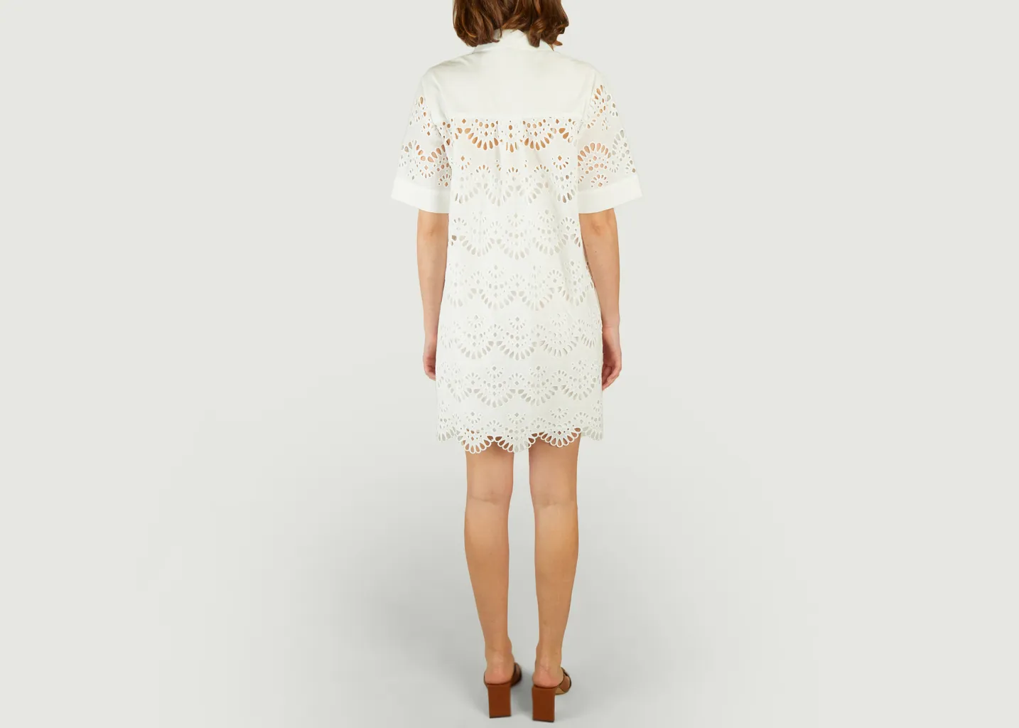Robe Crest Suncoo