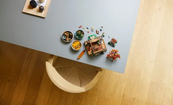 LEGO Ideas 21338 A-hytte