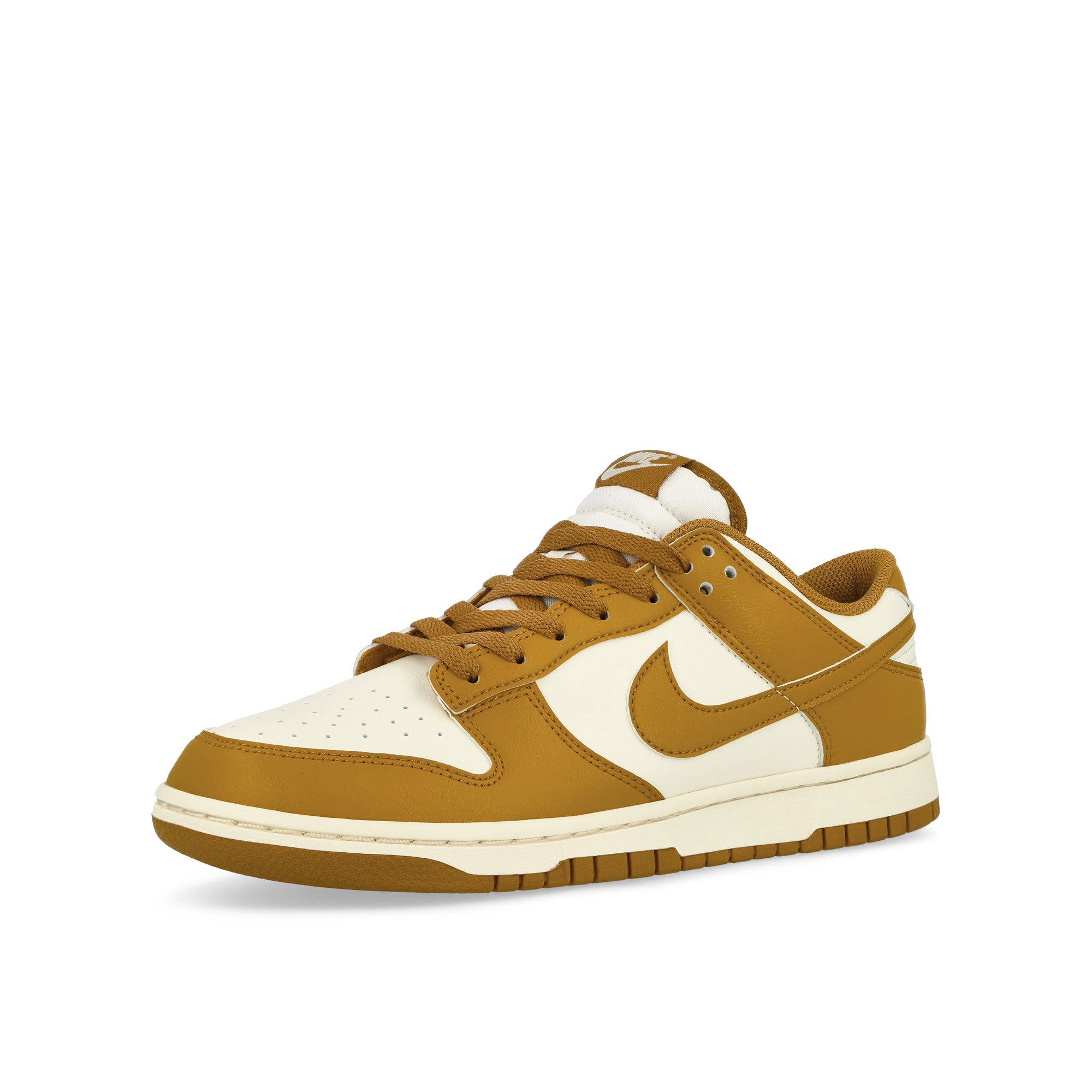 Nike<br>Dunk Low Retro