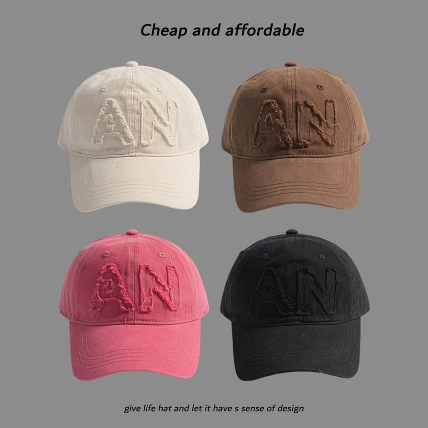 Alpha Kiss - Baseballpet met effen letters en applicaties