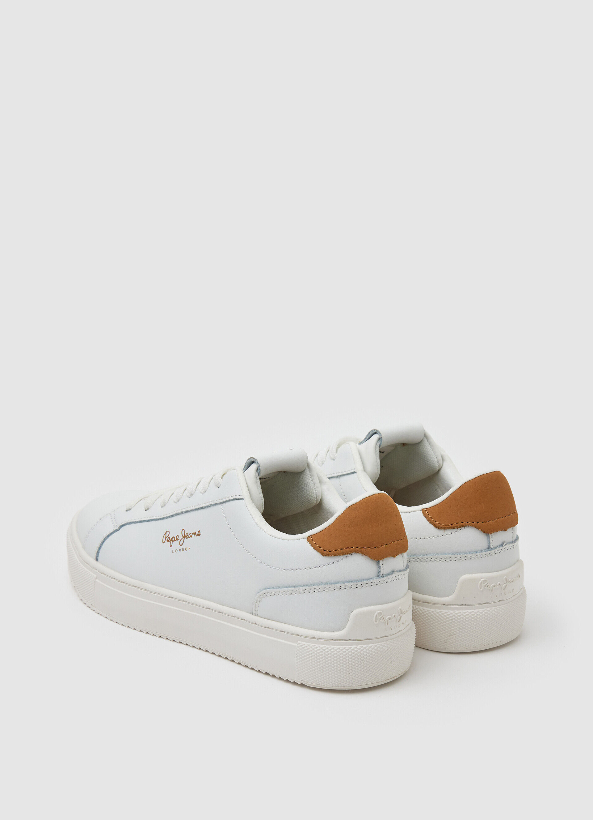 SAPATOS BÁSICOS DE COURO ADAMS - brancos