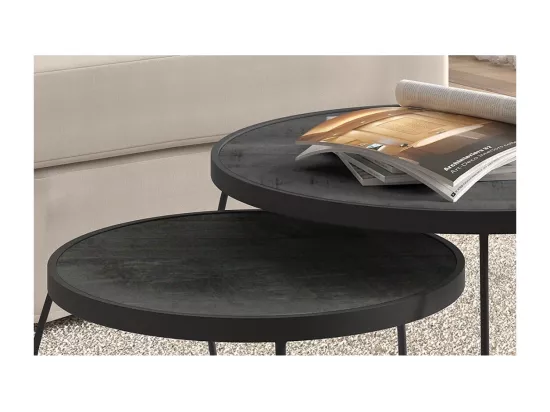 Table basse gigogne ronde en bois massif exotique. Finition noir. Collection LARSON.