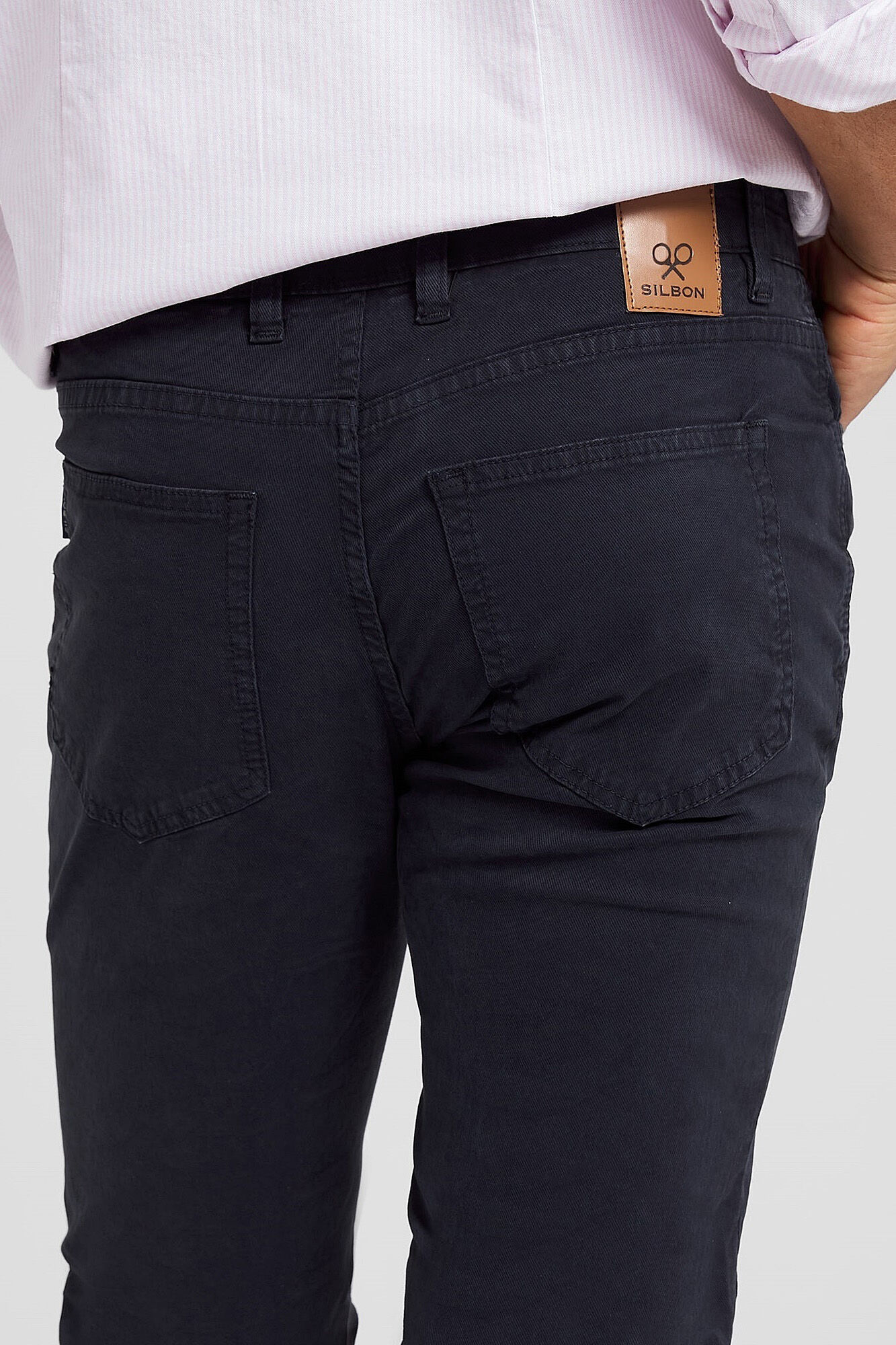 Calça esportiva casual azul marinho com cinco bolsos - Azul marinho