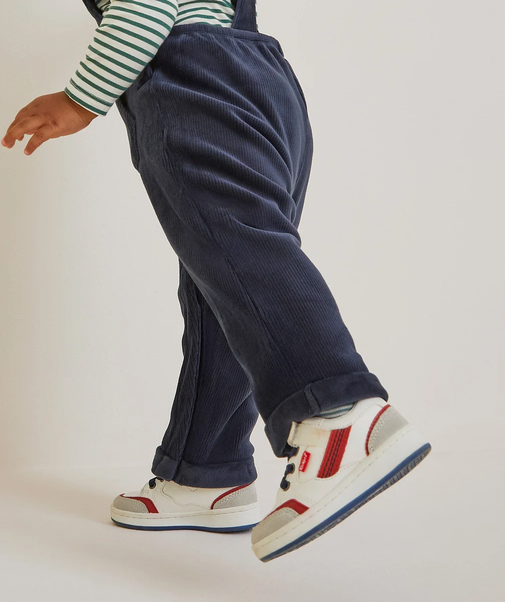 KICKERSLES BASKETS BLANCHES ET ROUGES