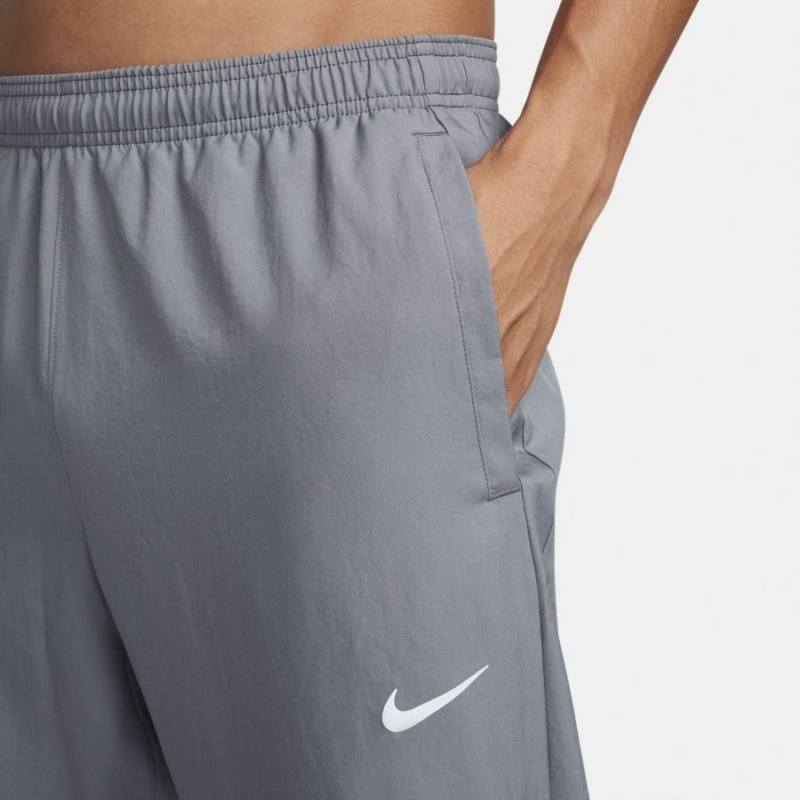 Nike Challenger Men's Dri-FIT Woven SMOKE GREY/BLACK/REFLECTIVE SILV