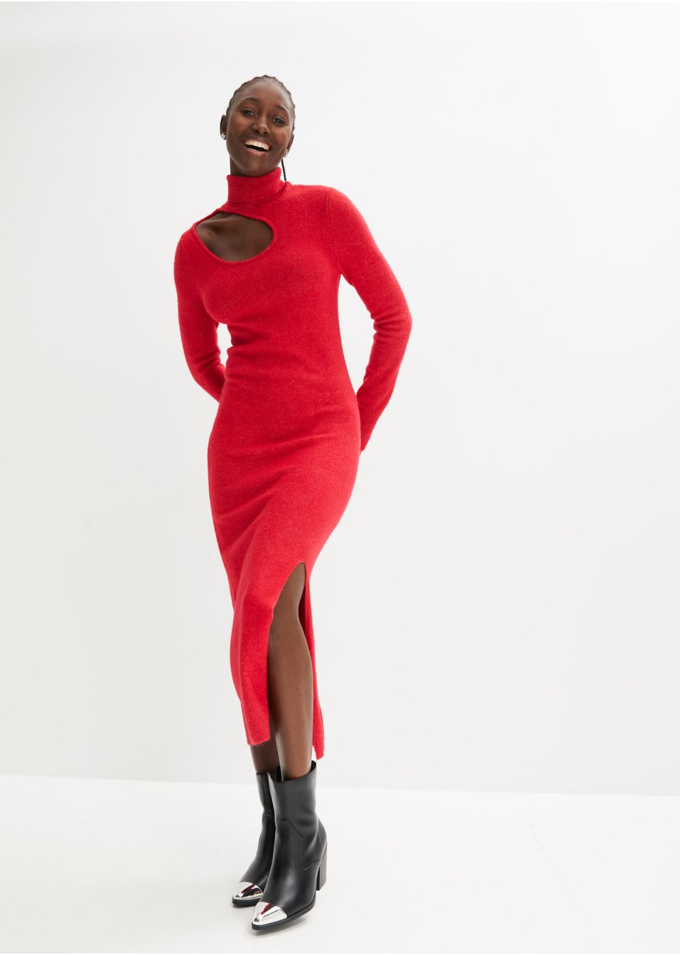 Robe longue en maille avec découpes