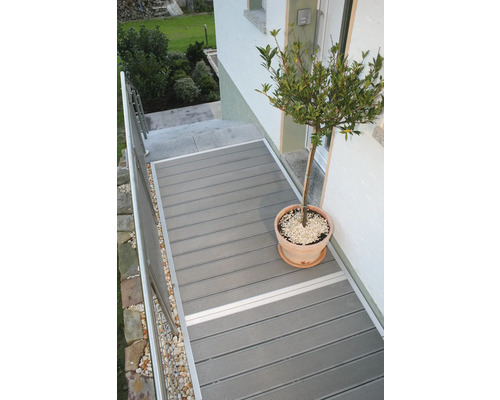 Konsta WPC terrasplanken Futura holle kamerprofiel geborsteld 26x145 mm (verkoop per meter van 1,00 m tot max. 6,00 m) grijsbruin
