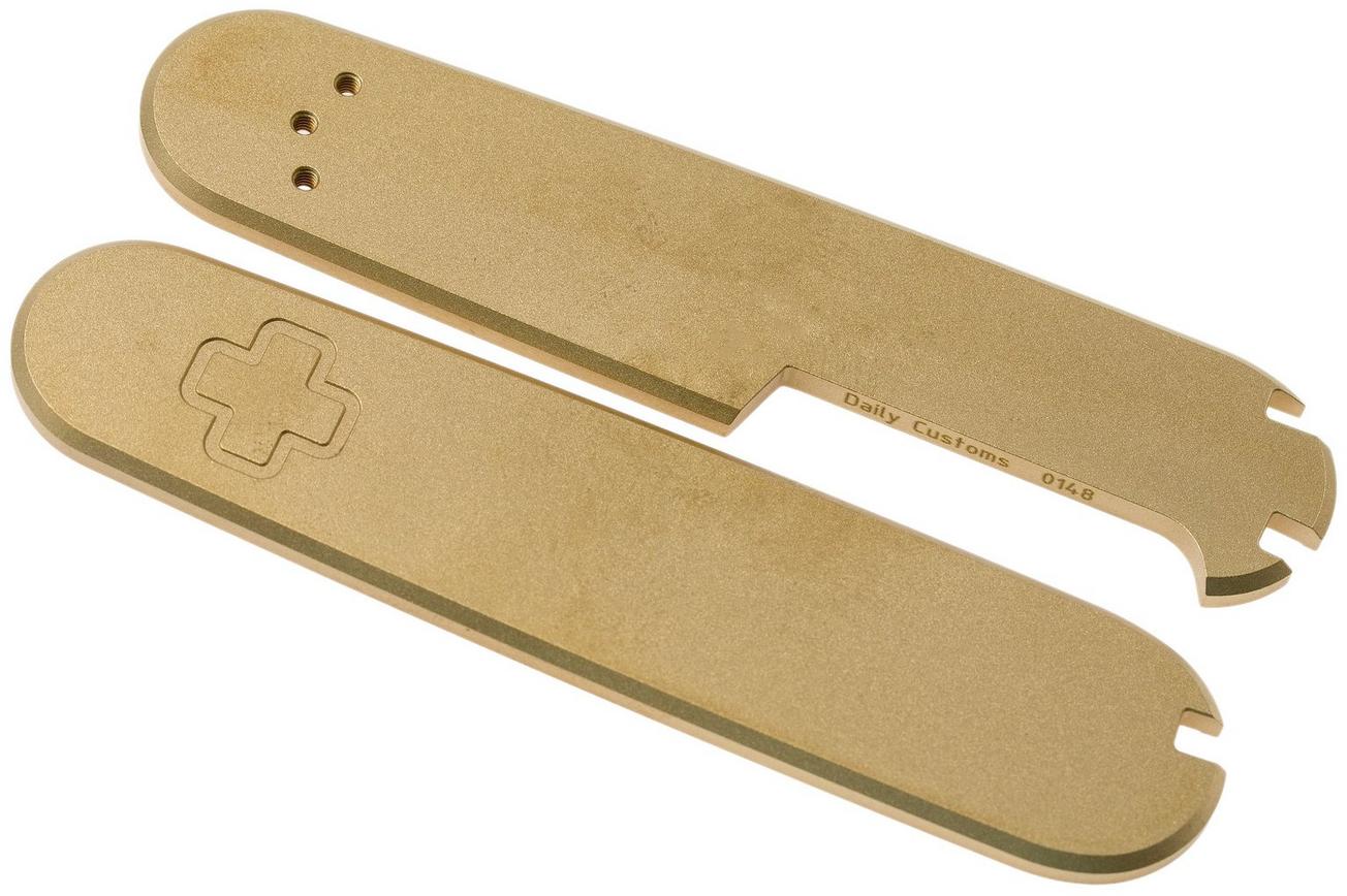 Daily Customs 91.2  Plain, Brass P10008596 Victorinox greepschalen