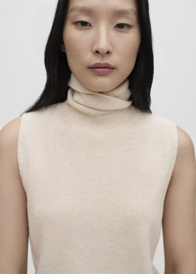 MANGO 100% wool turtleneck top Light beige