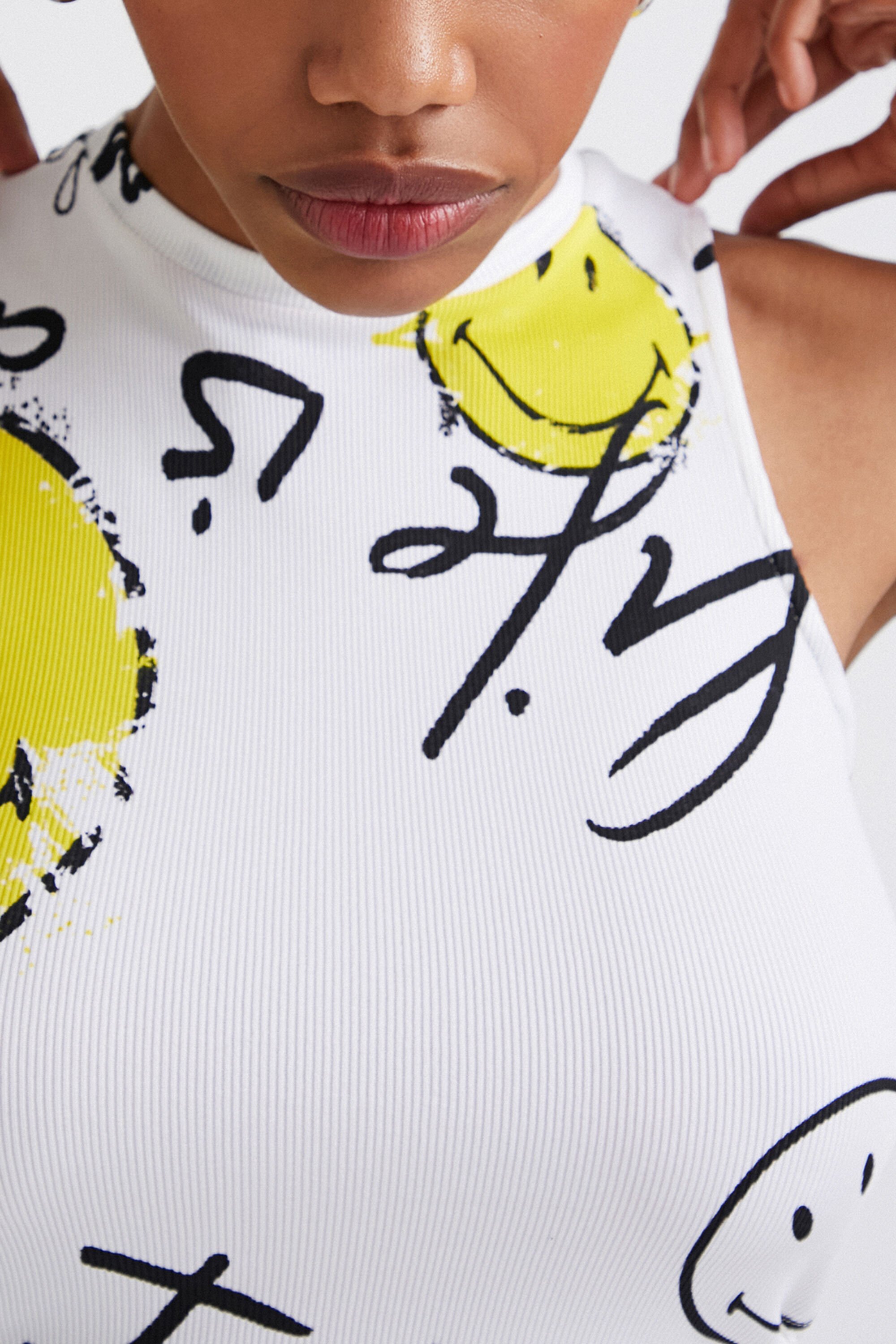 Robe courte ajustée Smiley