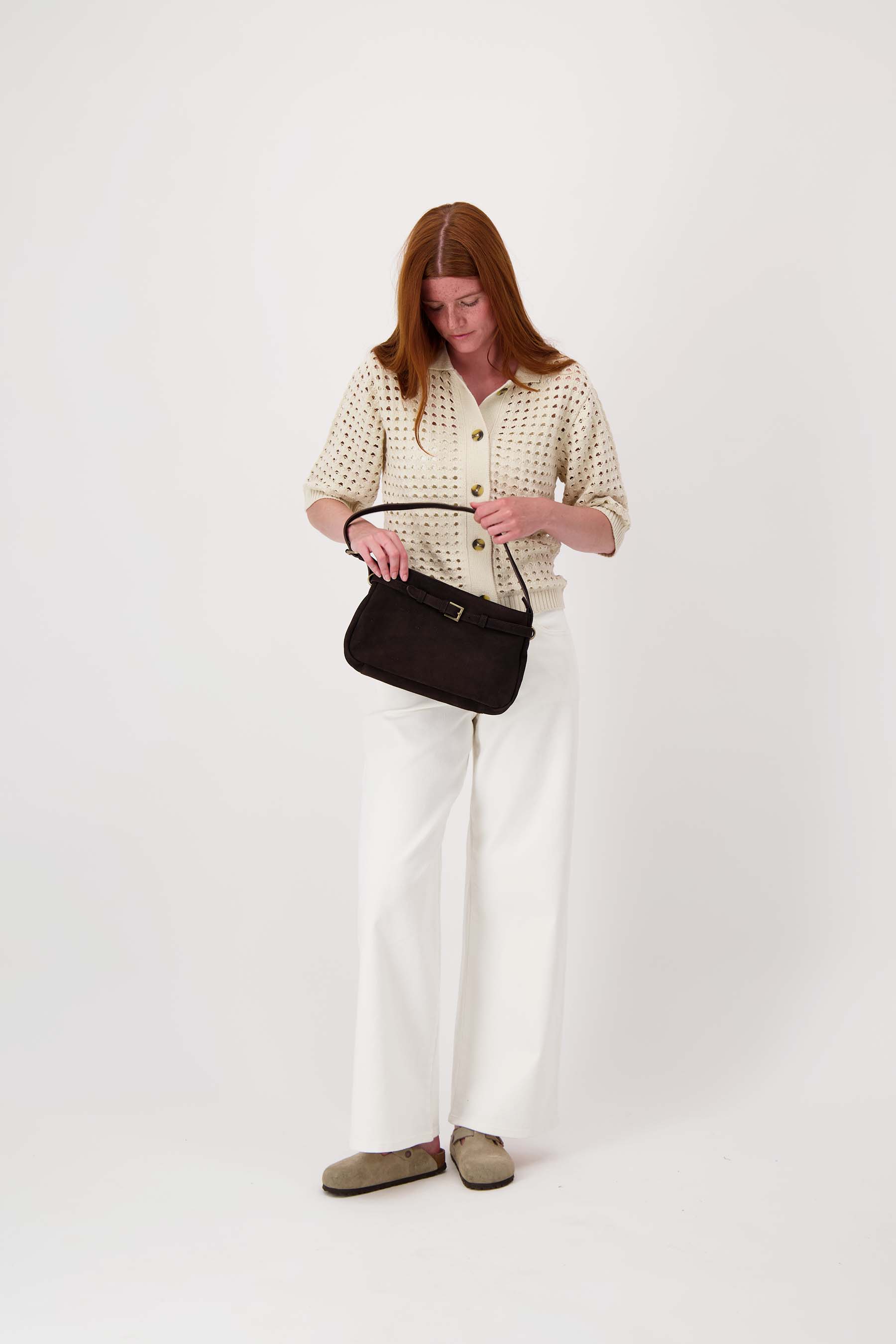 suede handtas met riempje