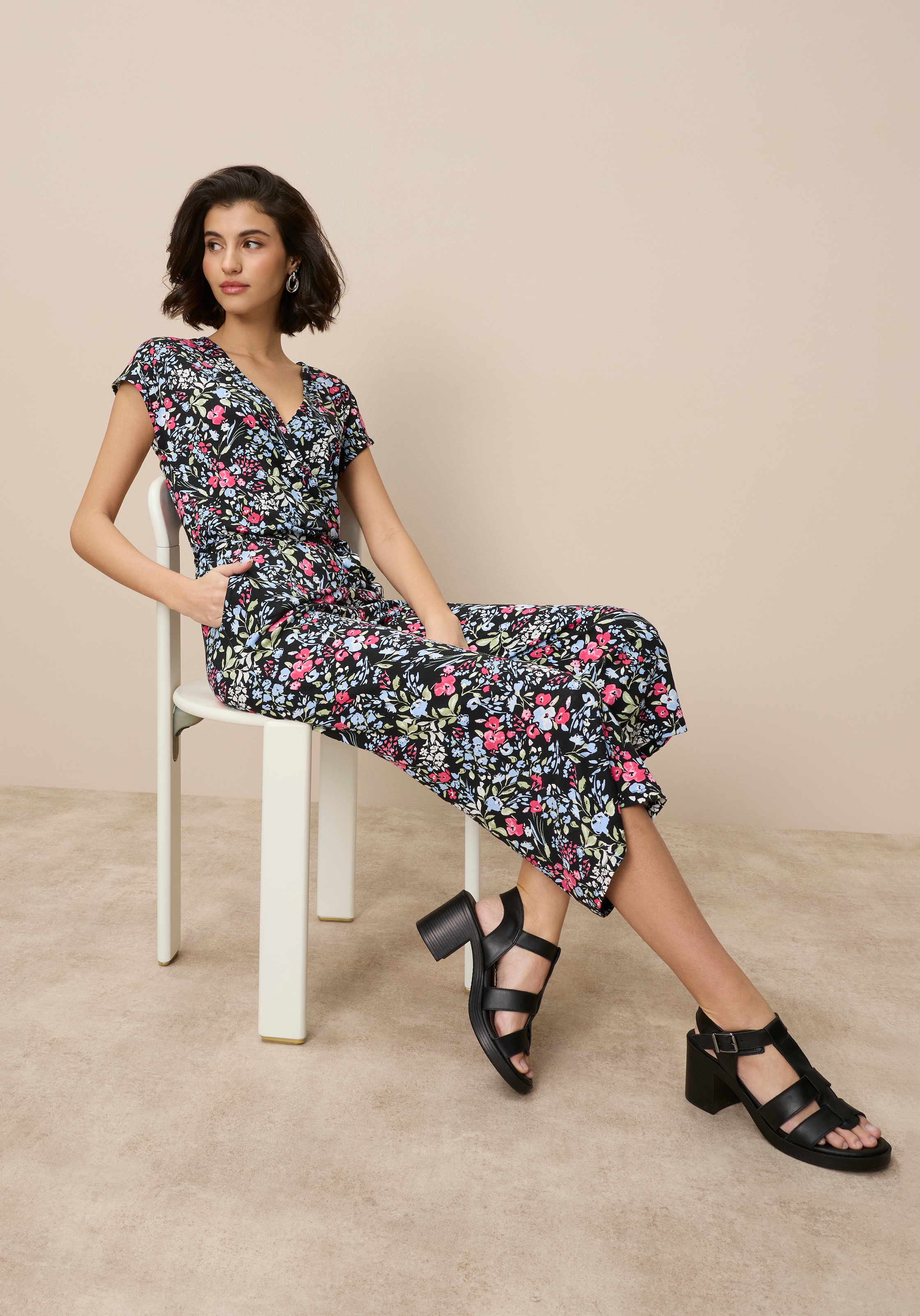 Tamaris Culotte-Overall mit Bindegürtel und modernem Muster