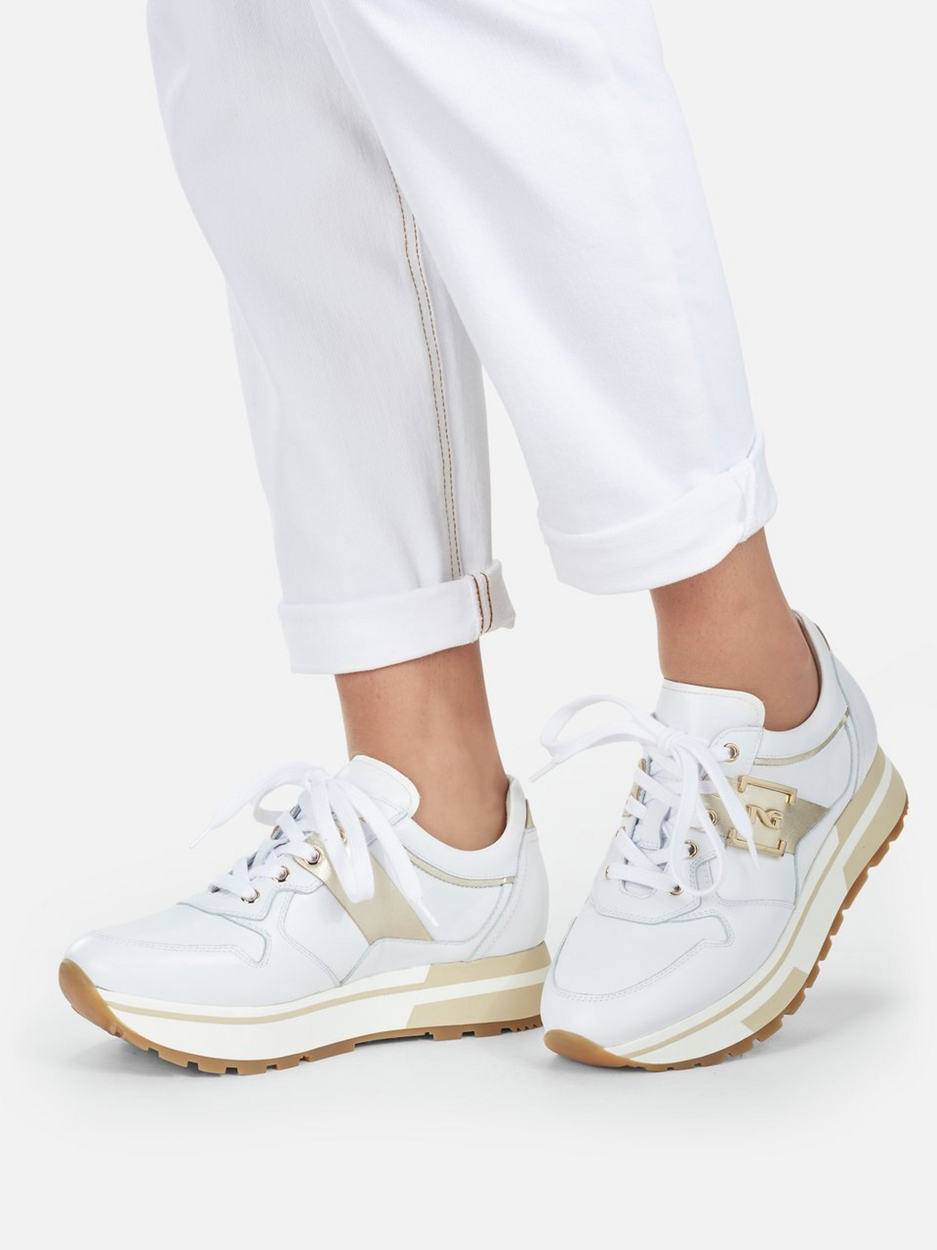 Sneaker